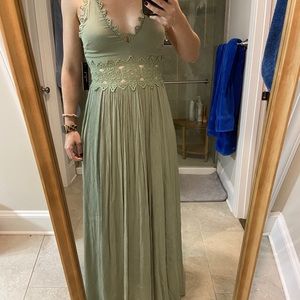 NWT LuLus sage Green Maxi Dress
